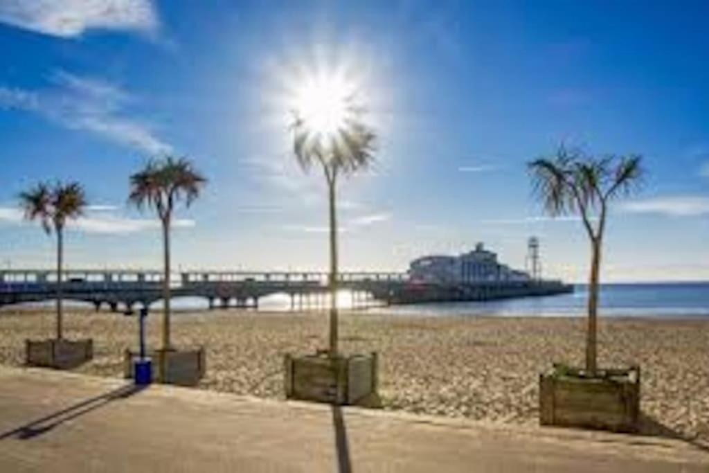 A Beautiful And Stylish 2 Bed Flat Close To Beach ボーンマス エクステリア 写真
