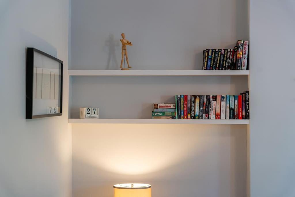 A Beautiful And Stylish 2 Bed Flat Close To Beach ボーンマス エクステリア 写真